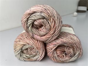Rigmor by permin uldgarn - i smukke changerende pudder / lys beige toner